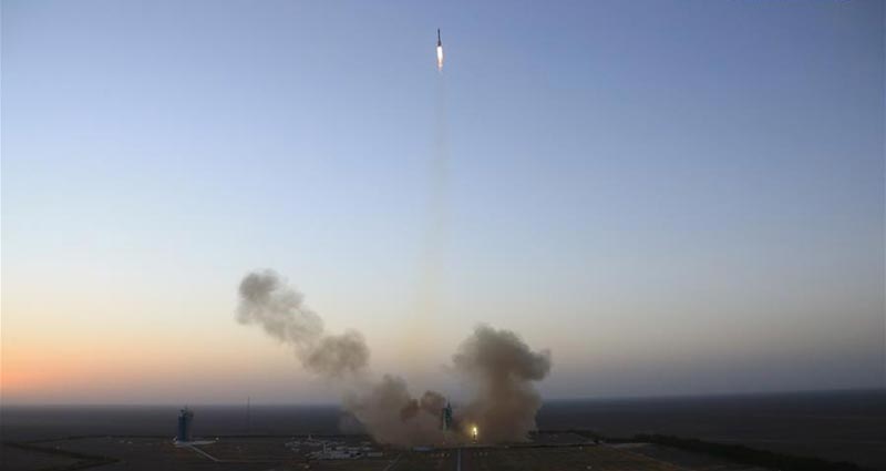 The Long March-2F carrier rocket carrying China's Shenzhou-11 manned spacecraft blasts off from the launch pad at the Jiuquan Satellite Launch Center in Jiuquan, northwest China's Gansu Province, Oct. 17, 2016. Photo courtesy: (Xinhua.