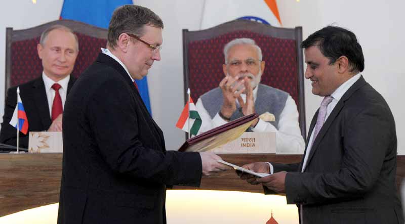 Prime Minister Naredra Modi with Russian President Vladimir Putin in Goa on 15 October 2016.