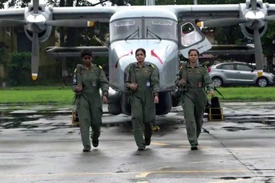 Indian Navy Women Pilot