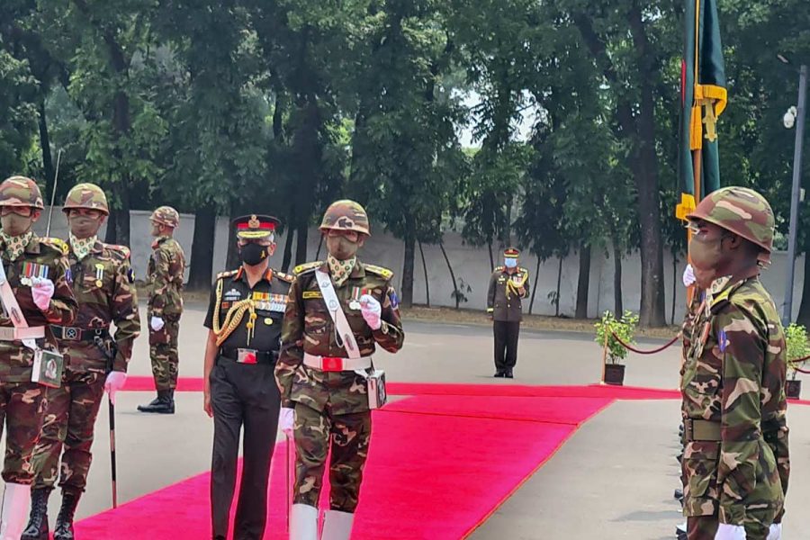 Gen MM Naravane pays tribute at 1971 National War Memorial in his Bangladesh Visit.,