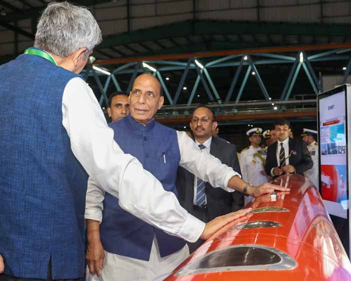 Rajnath Singh was briefed by Dr Samir V Kamat of DRDO during the visit. 