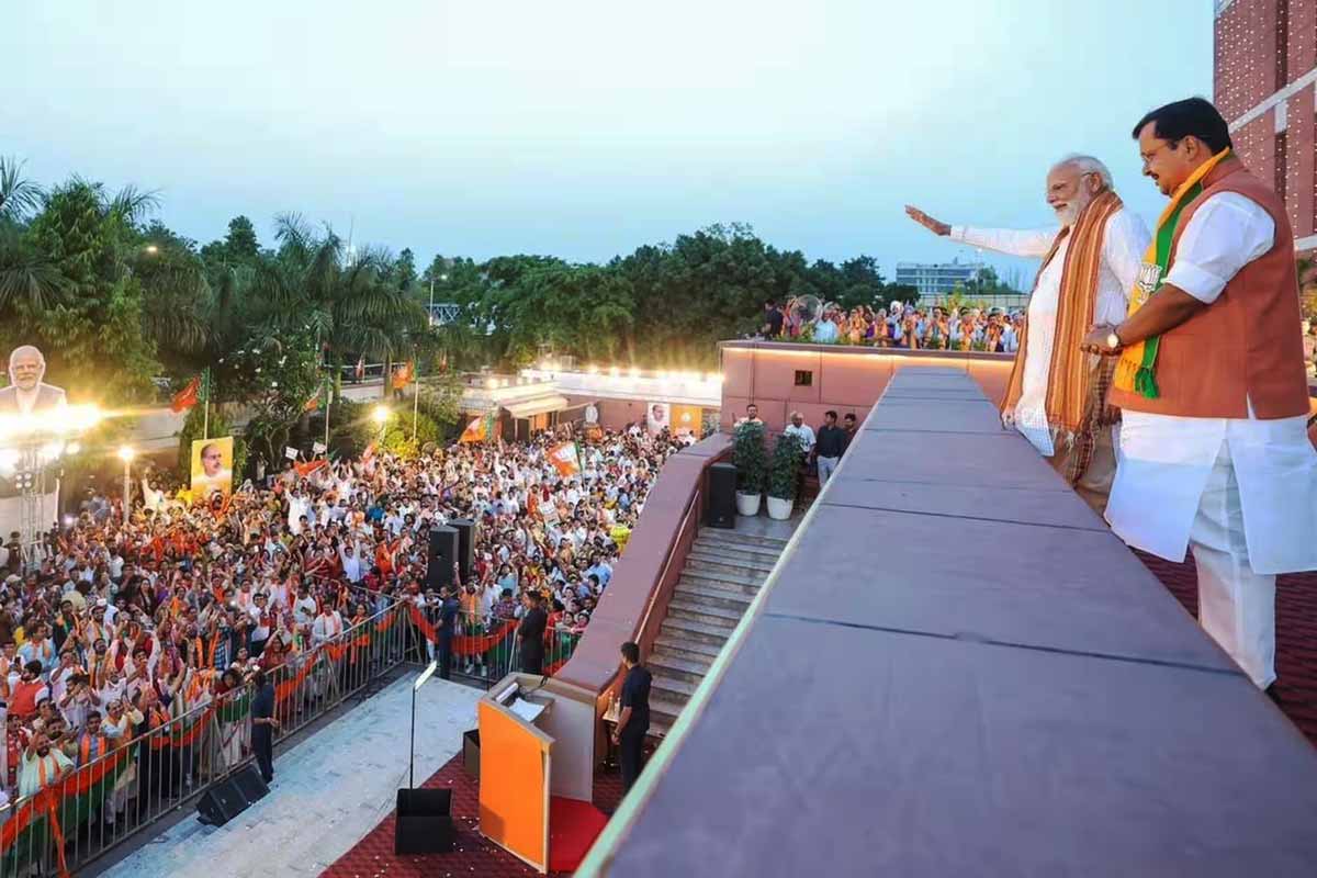 PM Modi, BJP President Nitin Nabeen at BJP HQ after BJP Sweeps West Bengal, Assam.